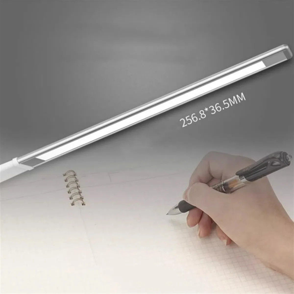 Lampe de bureau Lampe de bureau LED rechargeable, lampe de bureau à commande tactile en alliage d'aluminium, lampe de lecture à intensité variable, 3 modes de couleur, 6 niveaux de luminosité Lampe de